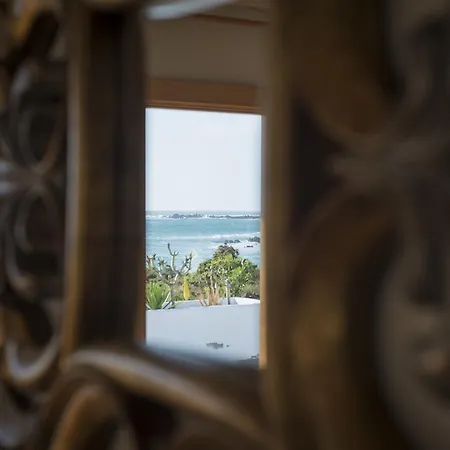 Luxe Punta Mujeres Sea Views! Haría