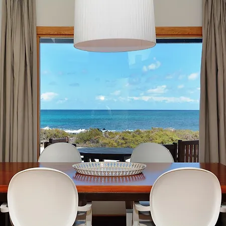 Luxe Punta Mujeres Sea Views! شقة Haría